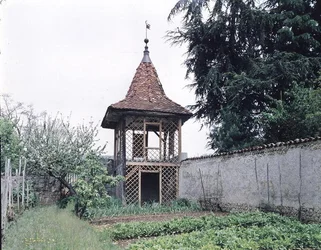 Pabellón de jardín en el lugar de nacimiento de Hector Berlioz (1803-69)